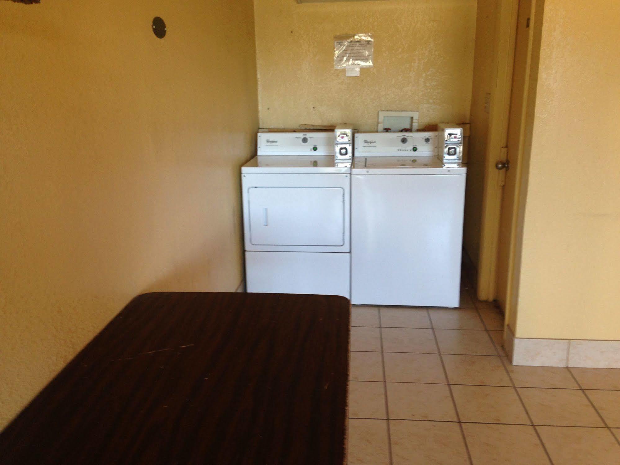 Economy Inn Little Rock Eksteriør bilde
